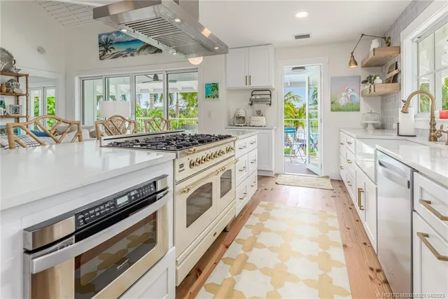 $9,750 | 3564 Southeast Old St Lucie Boulevard, Stuart, FL 34996