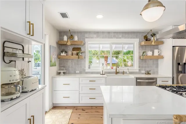 $9,750 | 3564 Southeast Old St Lucie Boulevard, Stuart, FL 34996