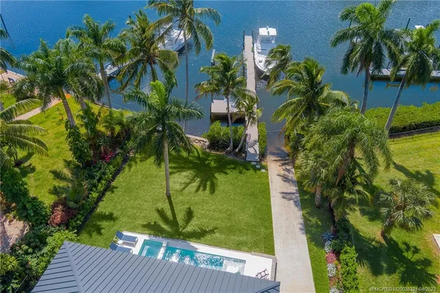 $9,750 | 3564 Southeast Old St Lucie Boulevard, Stuart, FL 34996