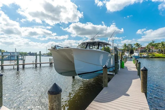 $9,750 | 3564 Southeast Old St Lucie Boulevard, Stuart, FL 34996