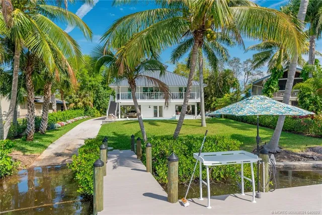 $9,750 | 3564 Southeast Old St Lucie Boulevard, Stuart, FL 34996