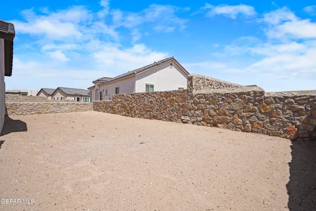 $275,950 | 224 Penbridge Place, El Paso, TX 79928