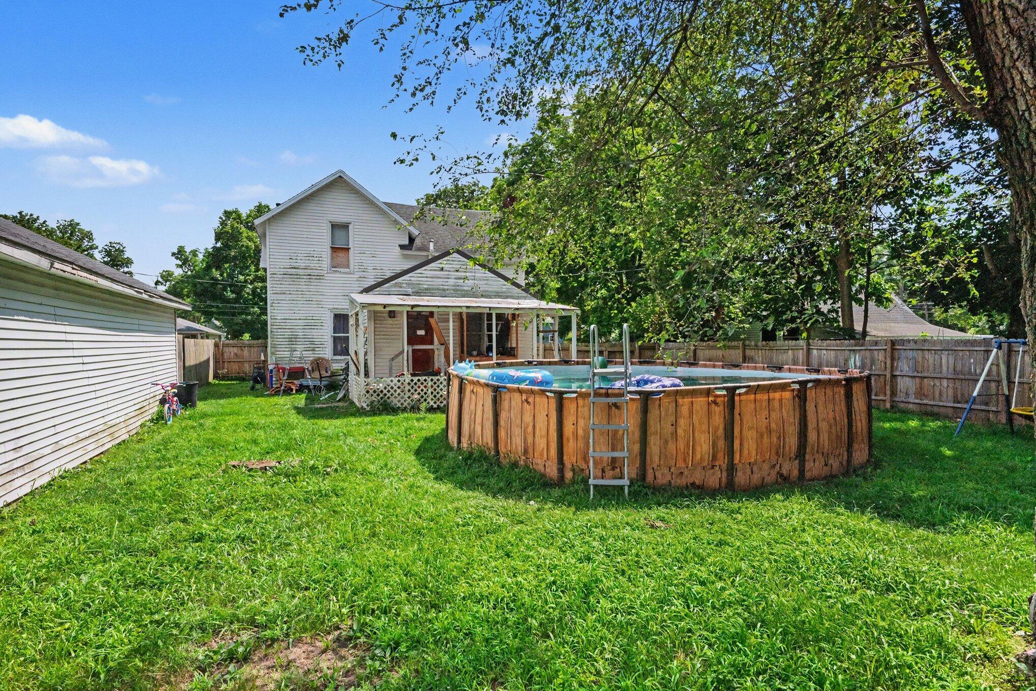 304 5th Avenue Three Rivers, MI 49093 - Photo 15 of 15 016_file_9009