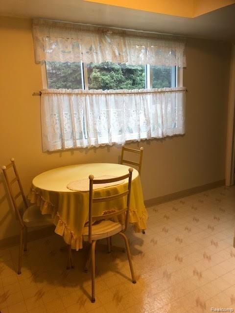 6230 Calkins Road Flint, MI 48532 - Photo 7 of 24 Calkins Kitchen #2.jpg