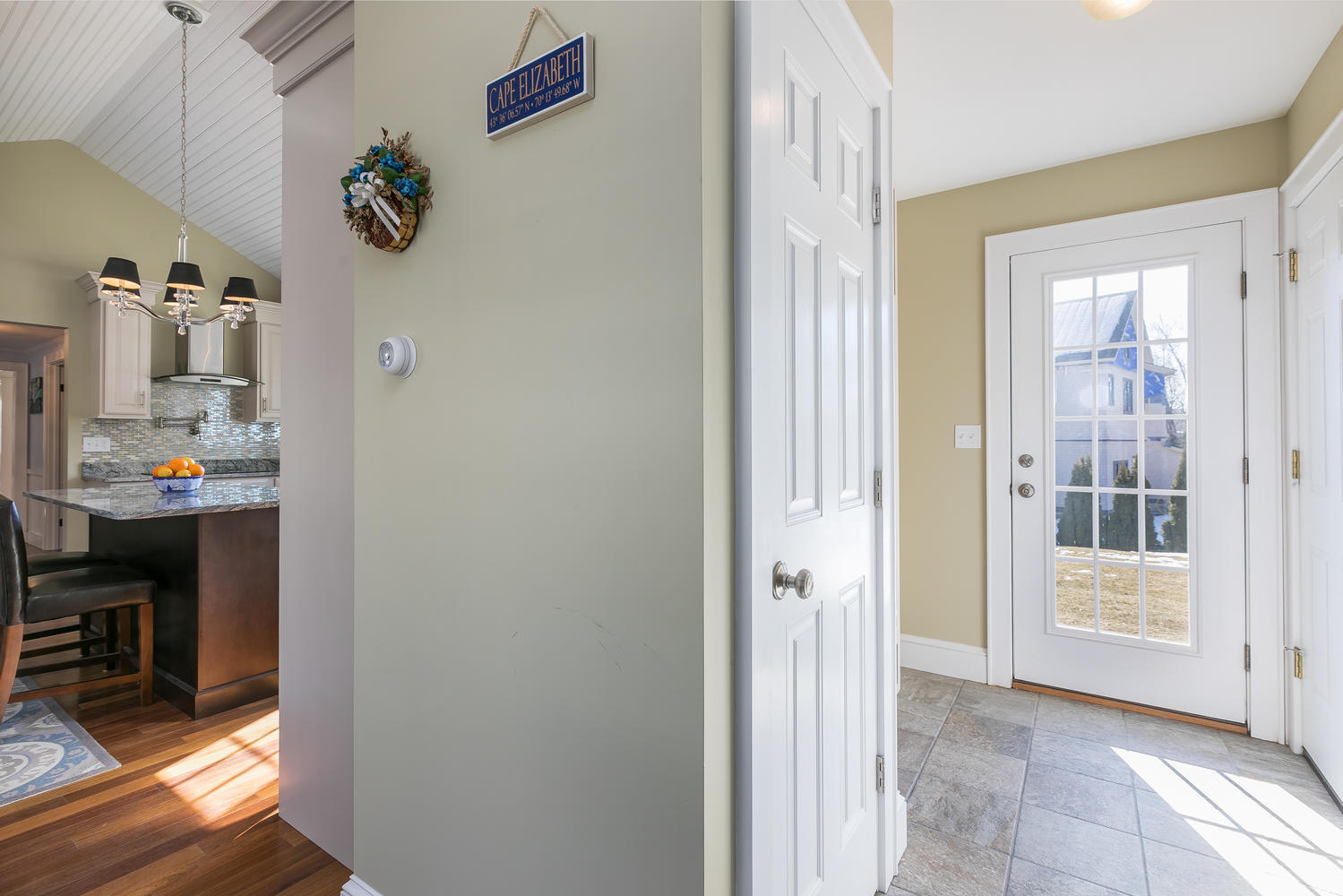 5 Lawson Road Cape Elizabeth, ME 04107 - Photo 8 of 55 5 Lawson Rd Cape Elizabeth ME-large-044-
