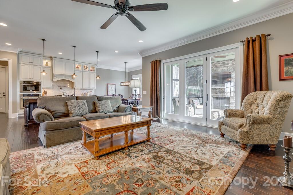 612 Zinnia Way Tega Cay, SC 29708 - Photo 15 of 48 Gallery Image 15