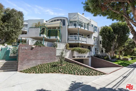 $1,950,000 | 2115 3rd Street, Unit 203, Santa Monica, CA 90405
