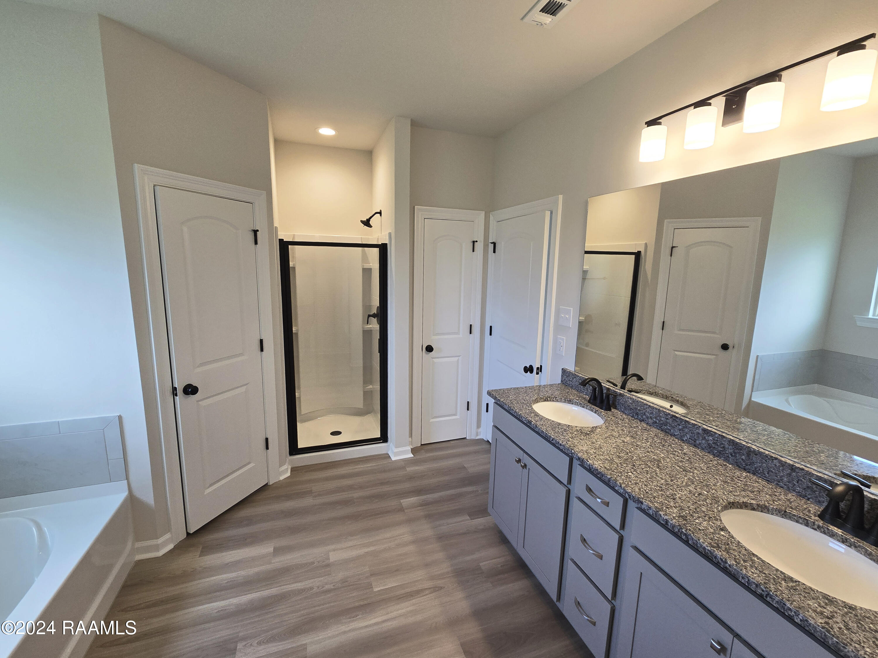 211 Barnsley Drive Duson, LA 70529 - Photo 5 of 7 PRIMARY BATH