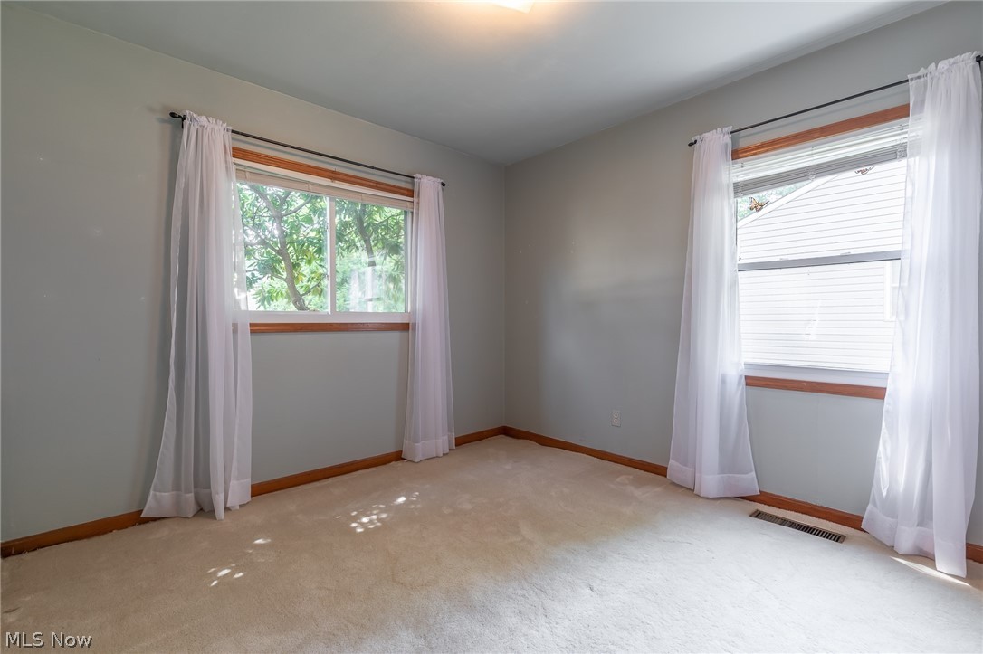 1896 Green Road Madison, OH 44057 - Photo 18 of 28