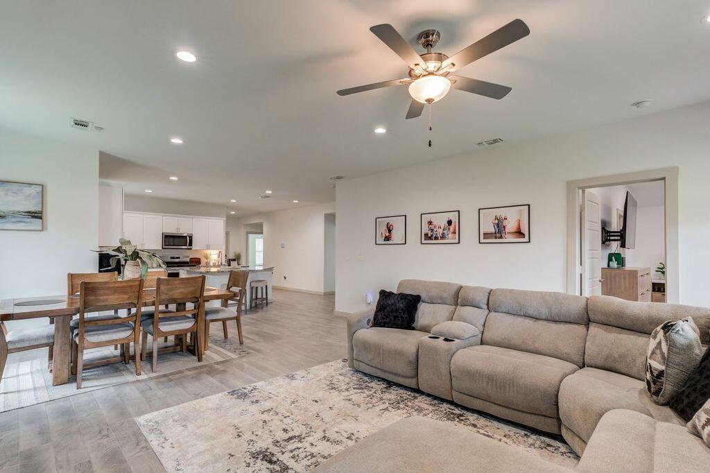 2901 134th Street Lubbock, TX 79423 - Photo 13 of 29 living2