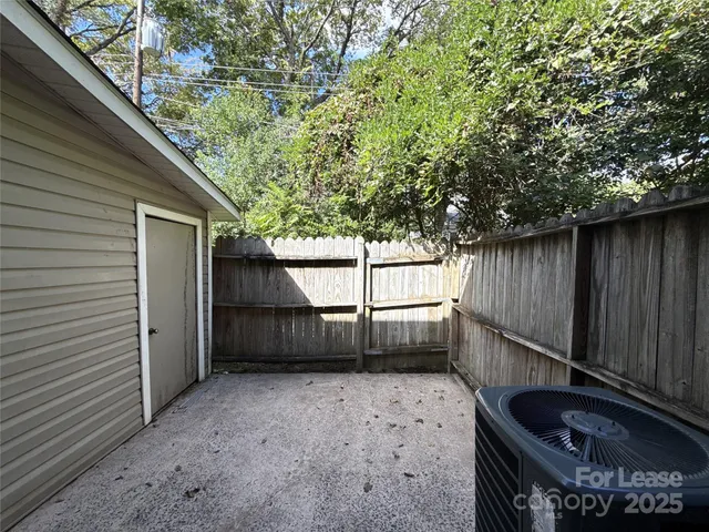 $1,195 | 1613 North Sharon Amity Road, Unit G, Charlotte, NC 28205