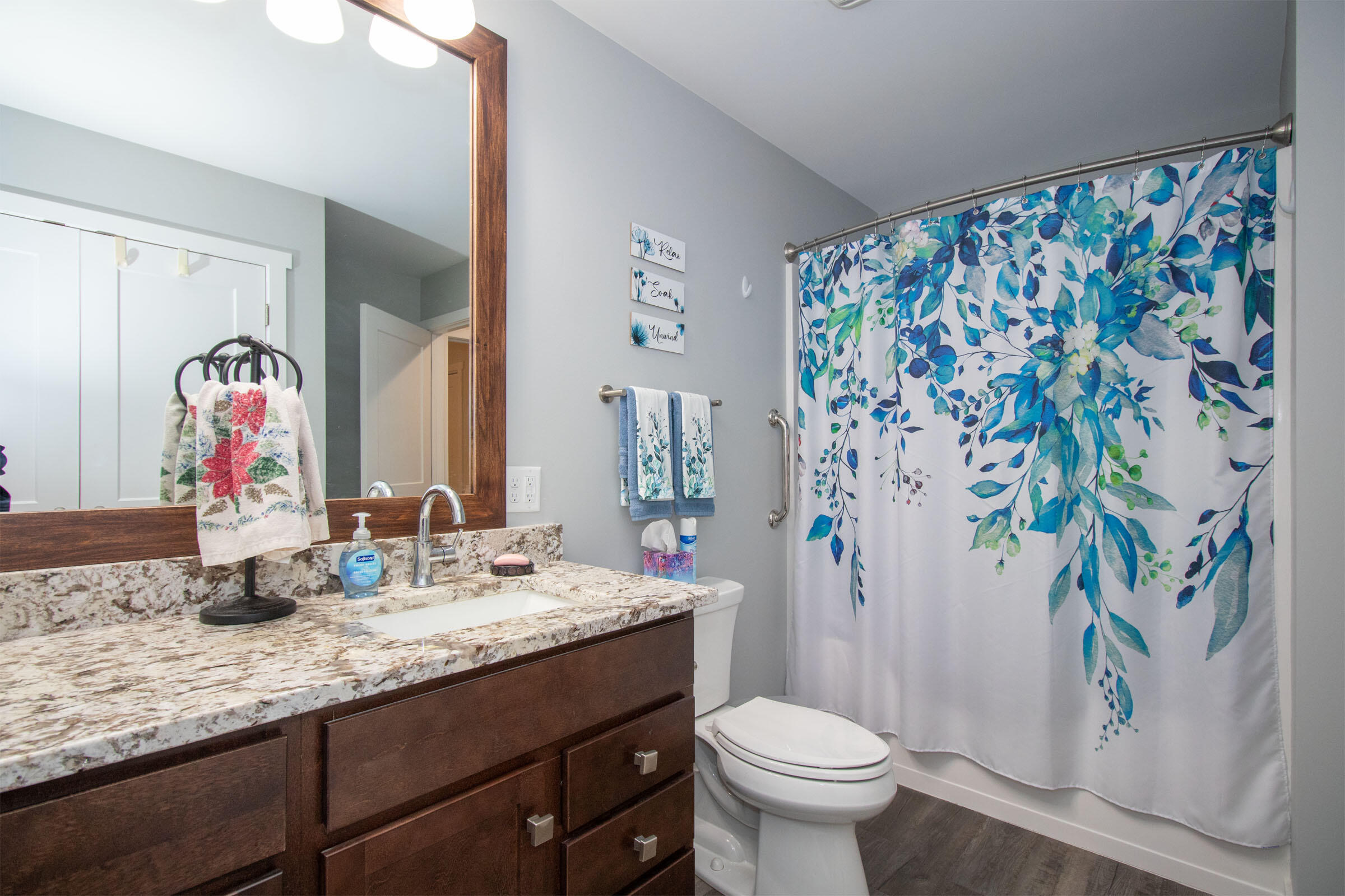 2193 Gethings Road, Unit 418 Battle Creek, MI 49015 - Photo 21 of 30 Main Bath - View 2