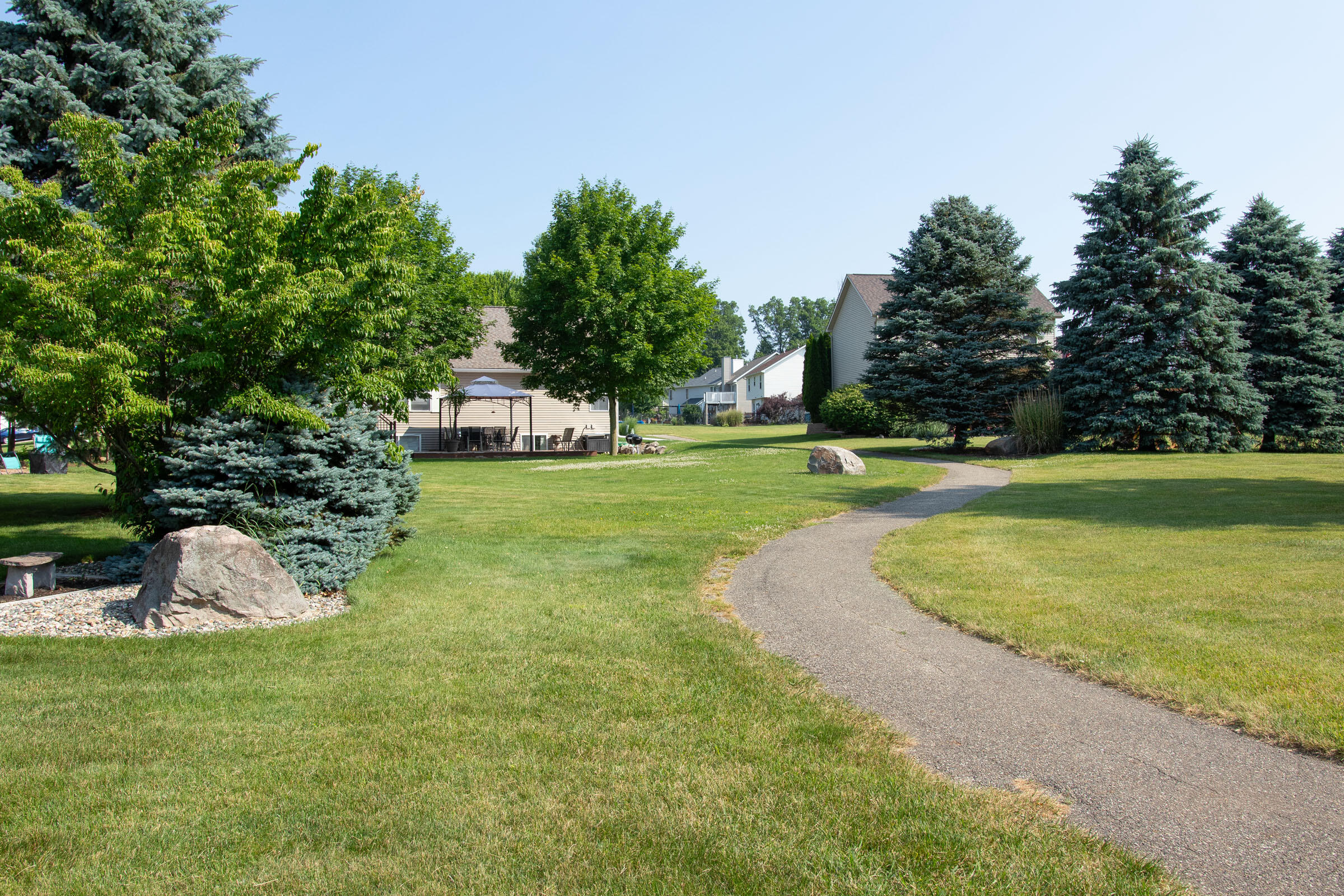 2193 Gethings Road, Unit 418 Battle Creek, MI 49015 - Photo 30 of 30 Walking Path 1