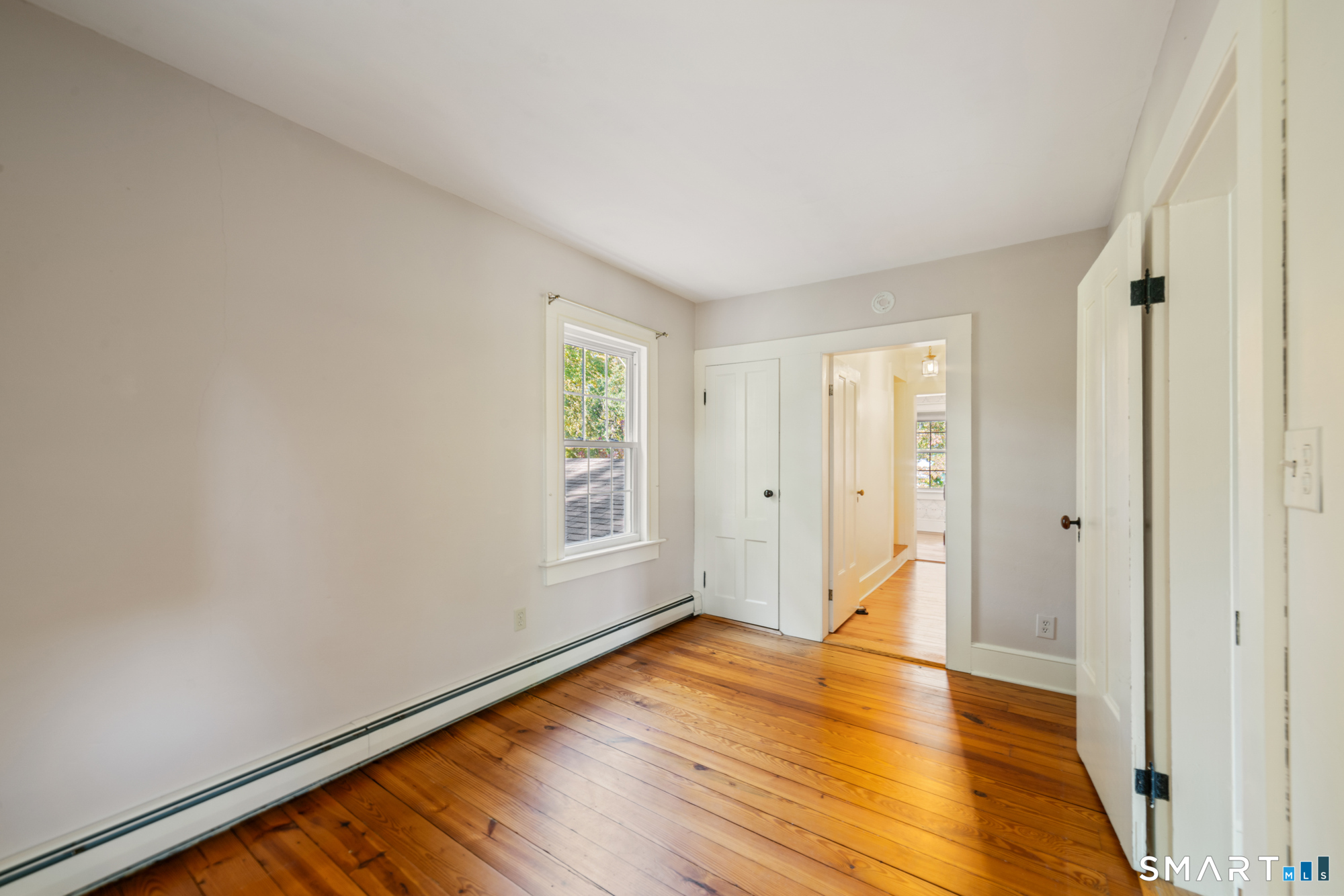 47 South Street Roxbury, CT 06783 - Photo 15 of 34 Pass thru Bedroom