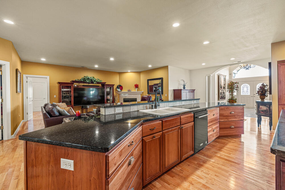 3427 Plum Hill Road Klamath Falls, OR 97601 - Photo 21 of 75 3427PlumHillDr-39