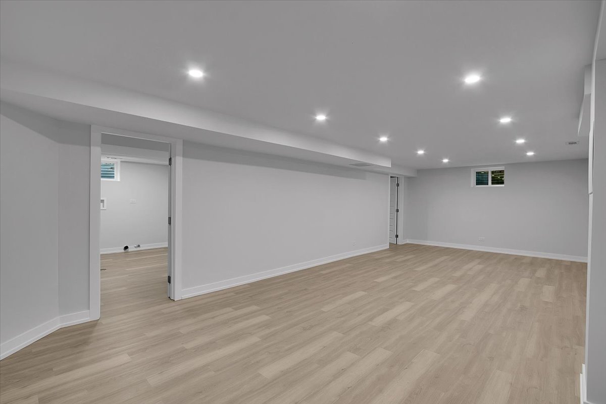 1109 71st Street Darien, IL 60561 - Photo 33 of 41 a view of empty room