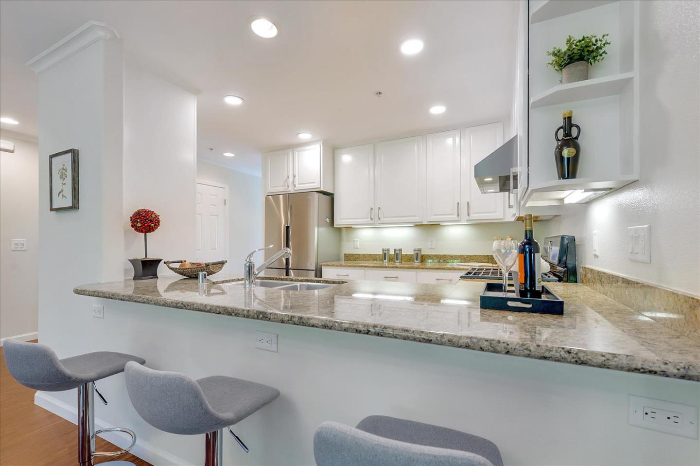 2215 Raspberry Lane Mountain View, CA 94043 - Photo 11 of 34 Gallery Image 11