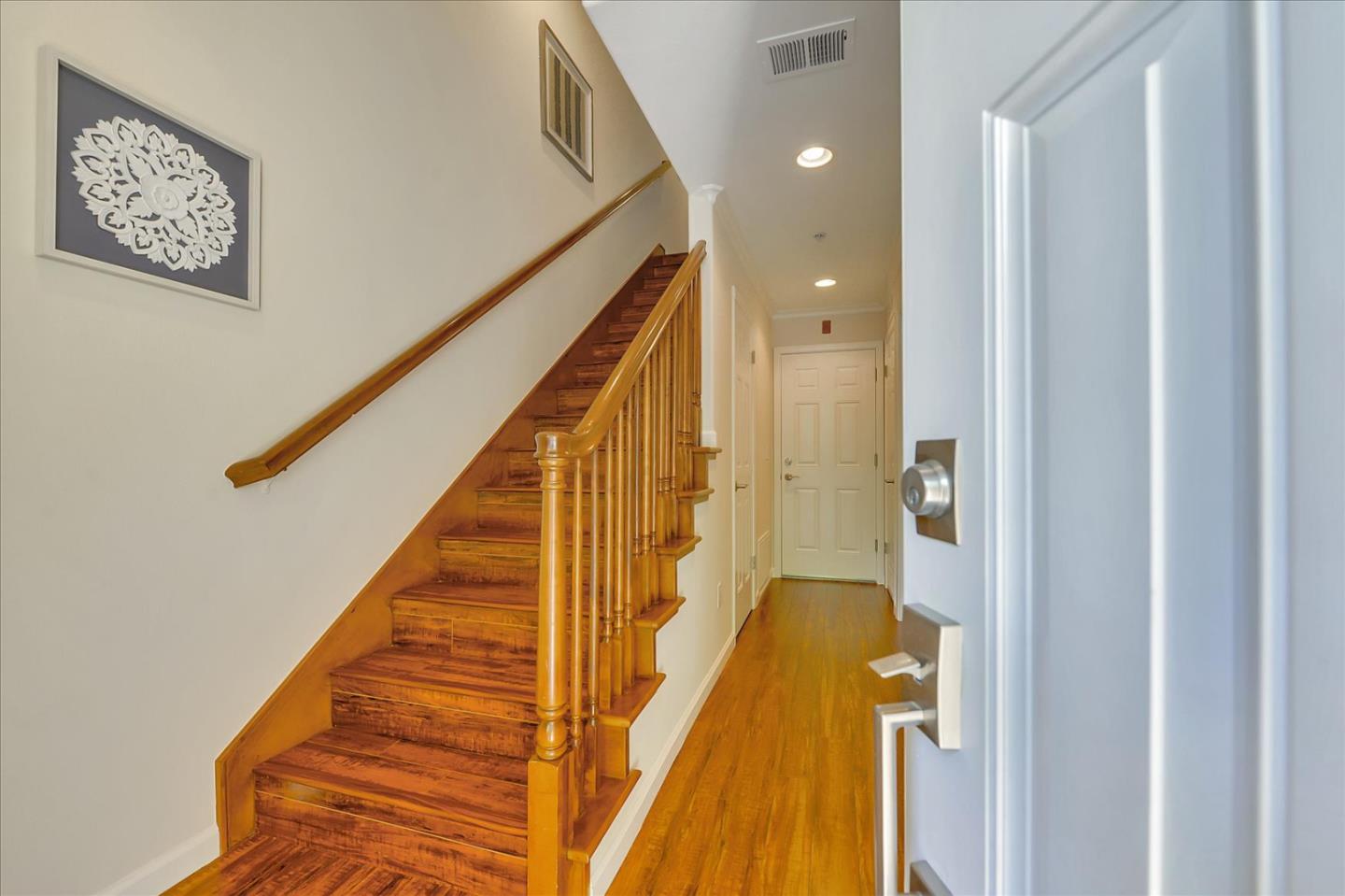 2215 Raspberry Lane Mountain View, CA 94043 - Photo 20 of 34 Gallery Image 20