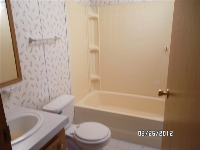 599 West Harrington Road Peck, MI 48466 - Photo 9 of 11 31097859-8.JPG