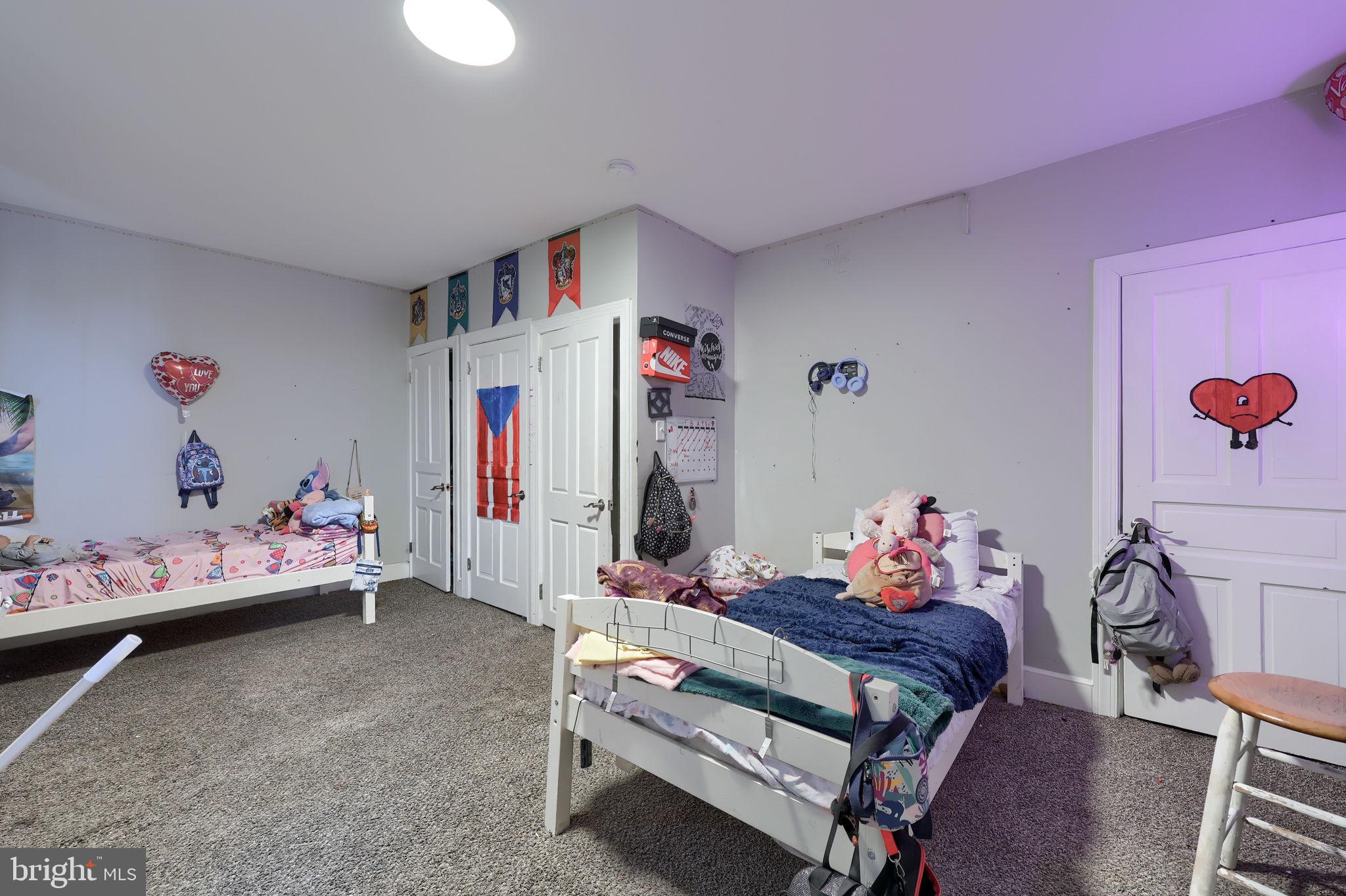 332 Perry Street Columbia, PA 17512 - Photo 17 of 37 a living room with furniture and a table