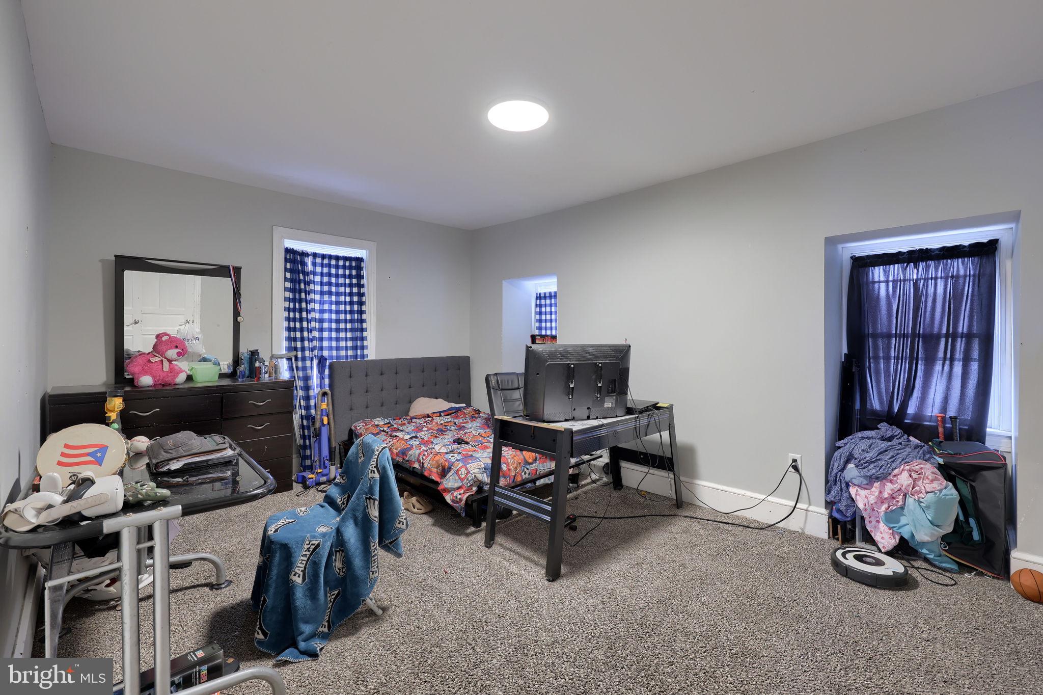 332 Perry Street Columbia, PA 17512 - Photo 20 of 37 a bedroom with furniture and a window