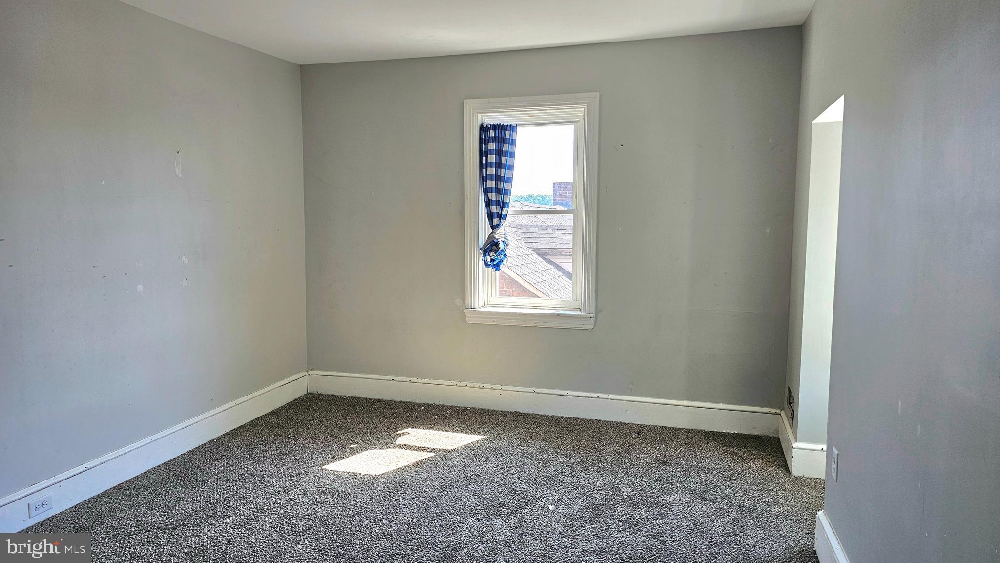 332 Perry Street Columbia, PA 17512 - Photo 24 of 31 an empty room with a window