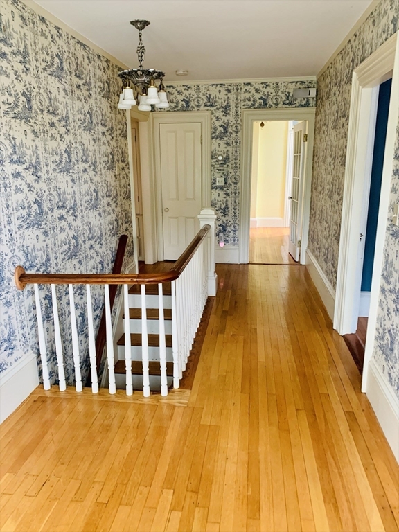 984 Chestnut Street, Unit 2 Newton, MA 02464 - Photo 8 of 16