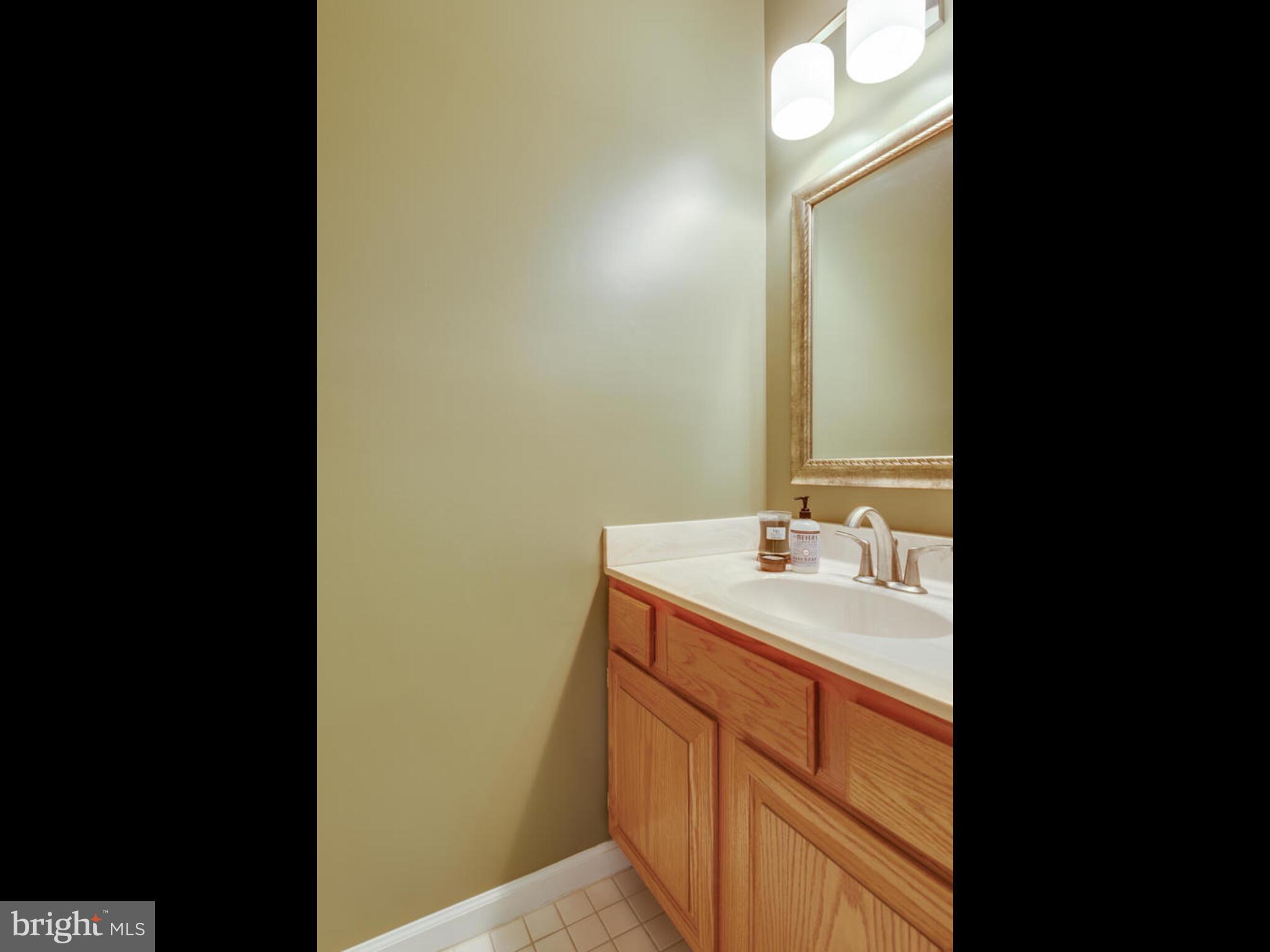 11300 Fairwind Way Reston, VA 20190 - Photo 12 of 53