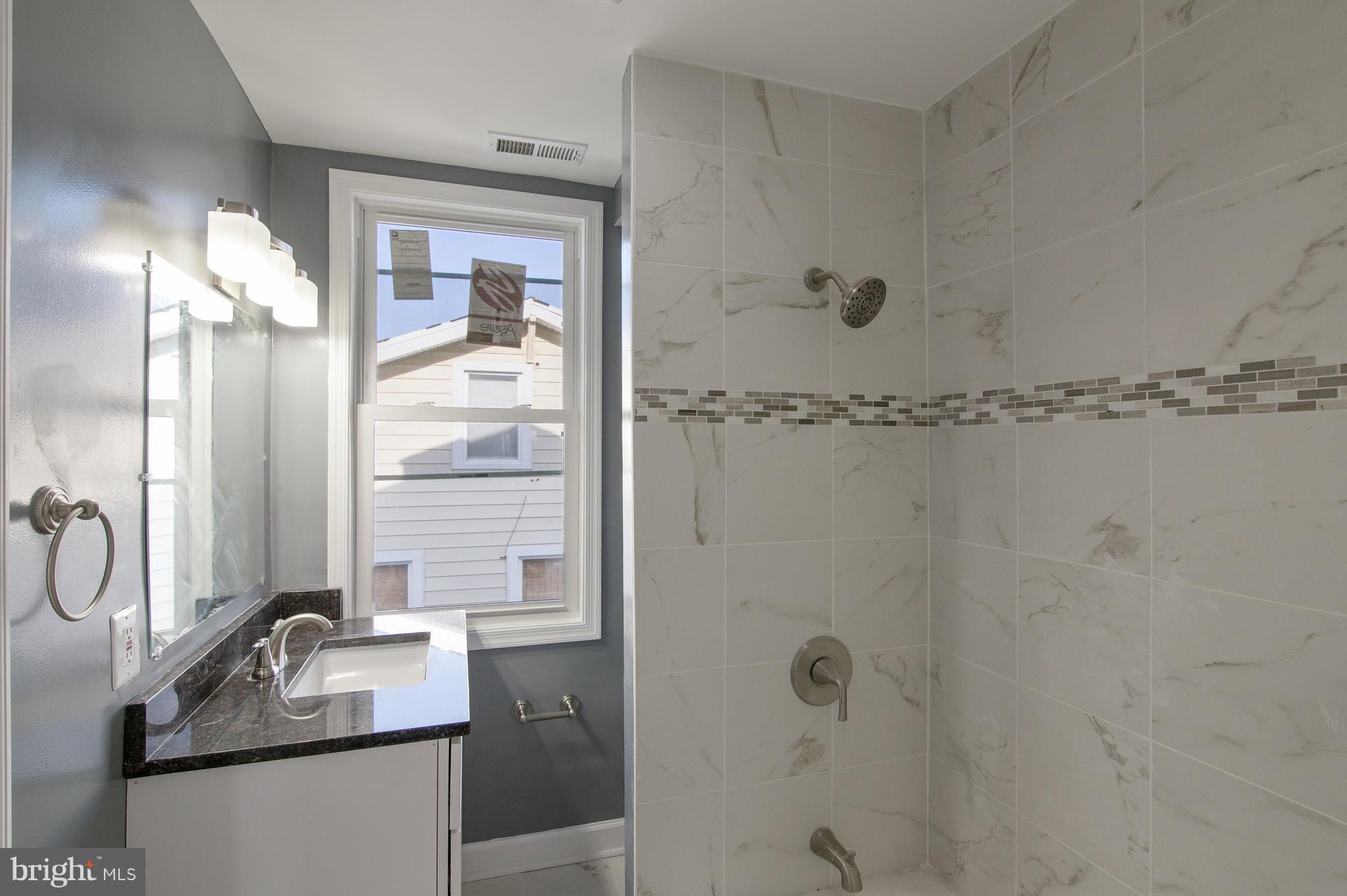 3207 Vickers Road Baltimore, MD 21216 - Photo 22 of 27 Bath