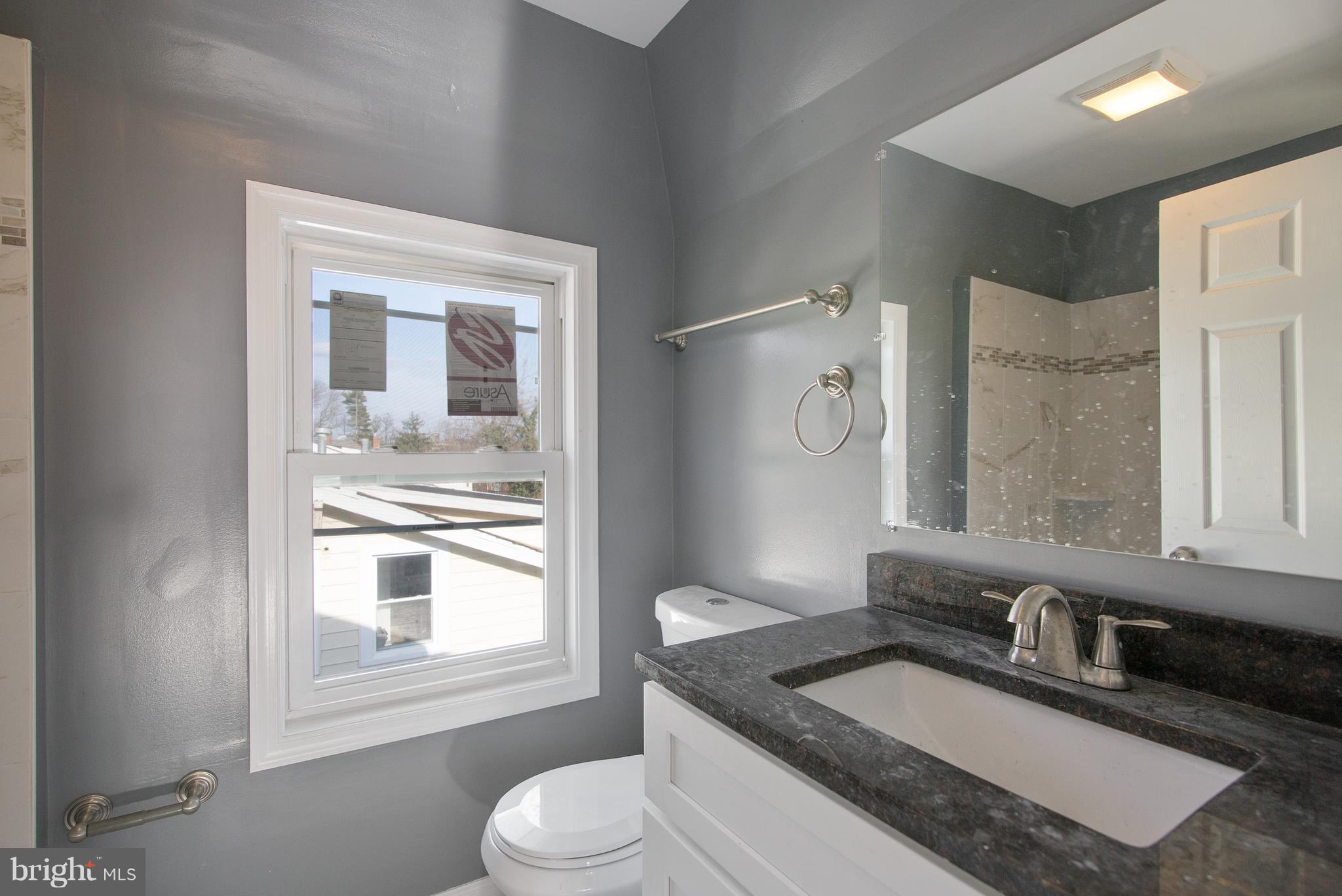 3207 Vickers Road Baltimore, MD 21216 - Photo 23 of 27 Bath