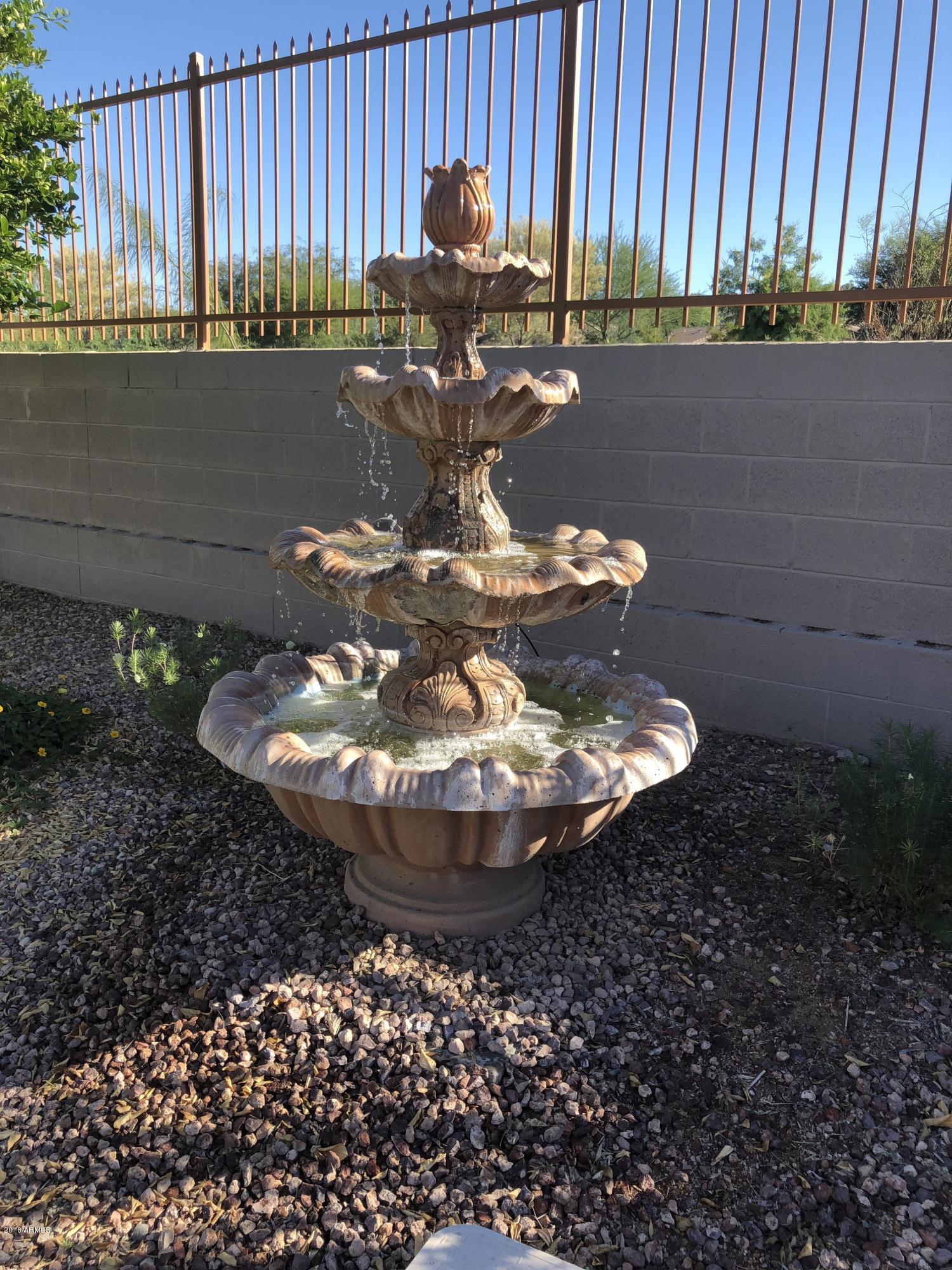 1821 East Beverly Road Phoenix, AZ 85042 - Photo 15 of 16 Fountain