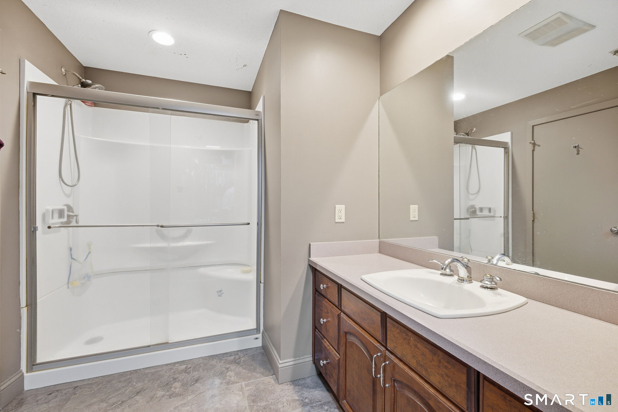 12 Spindle Hill Road, Unit 2C Wolcott, CT 06716 - Photo 28 of 40