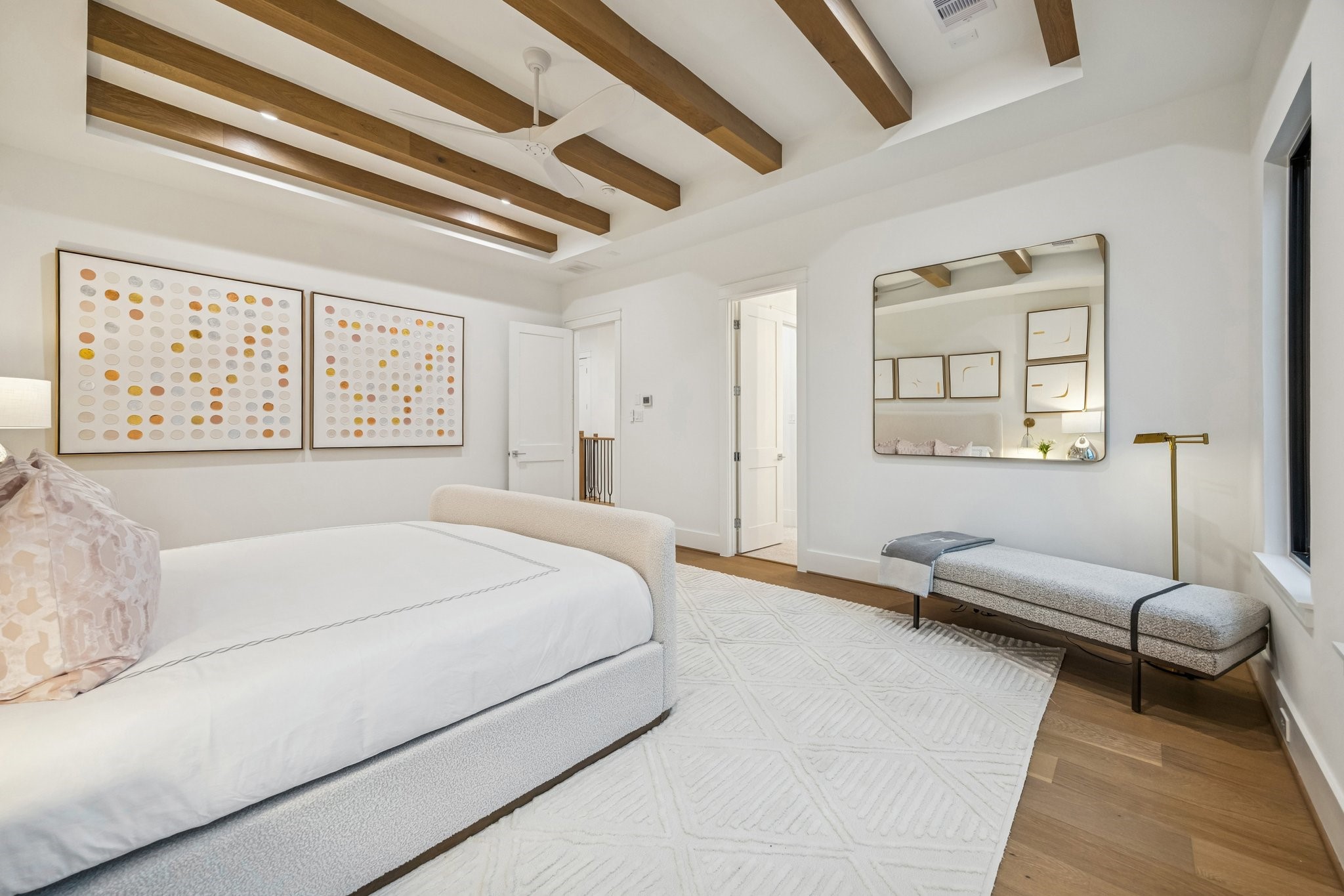 1204 West Drew Street Houston, TX 77006 - Photo 21 of 32 Another view of the spacious Primary Bedroom.