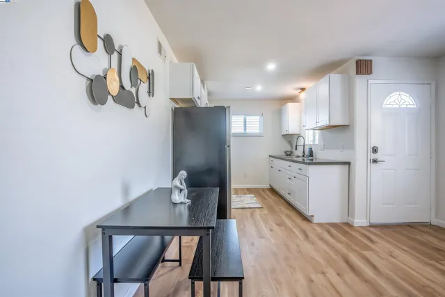 $1,199,000 | 3086 Capp Street, Oakland, CA 94602