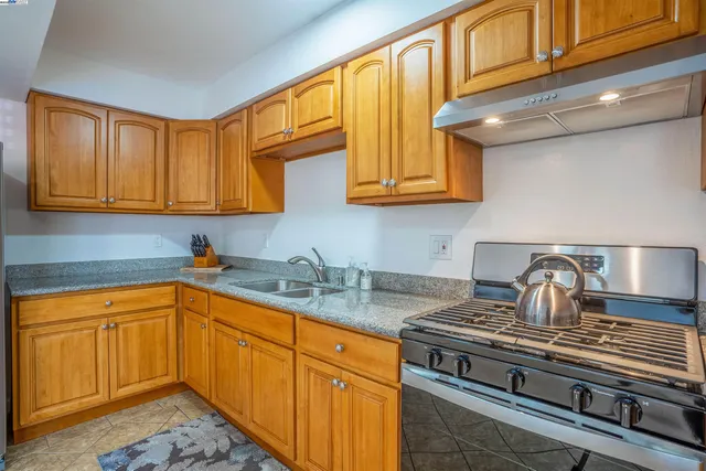 $1,199,000 | 3086 Capp Street, Oakland, CA 94602