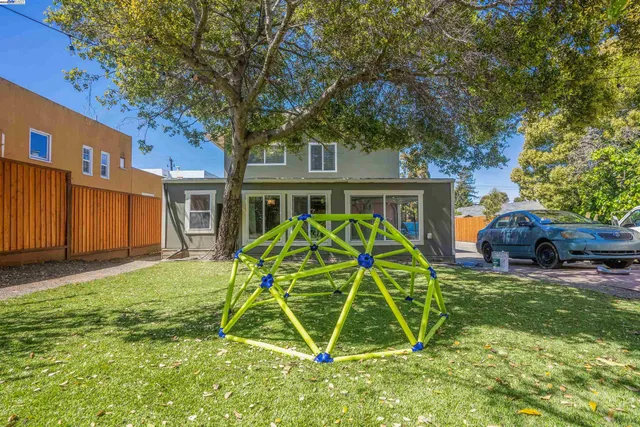 $1,199,000 | 3086 Capp Street, Oakland, CA 94602