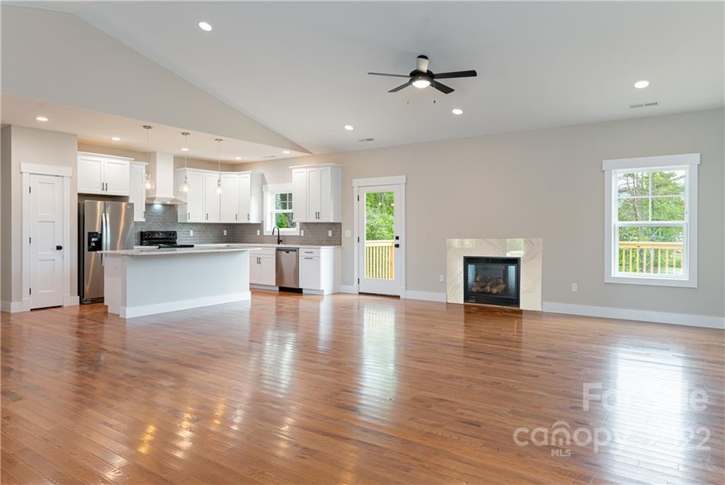 11 Moss Road Weaverville, NC 28787 - Photo 15 of 39 Gallery Image 15