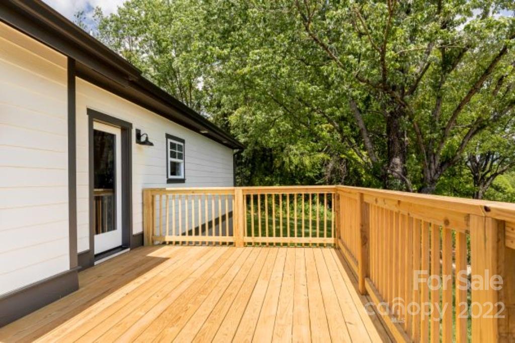 11 Moss Road Weaverville, NC 28787 - Photo 36 of 39 Gallery Image 36