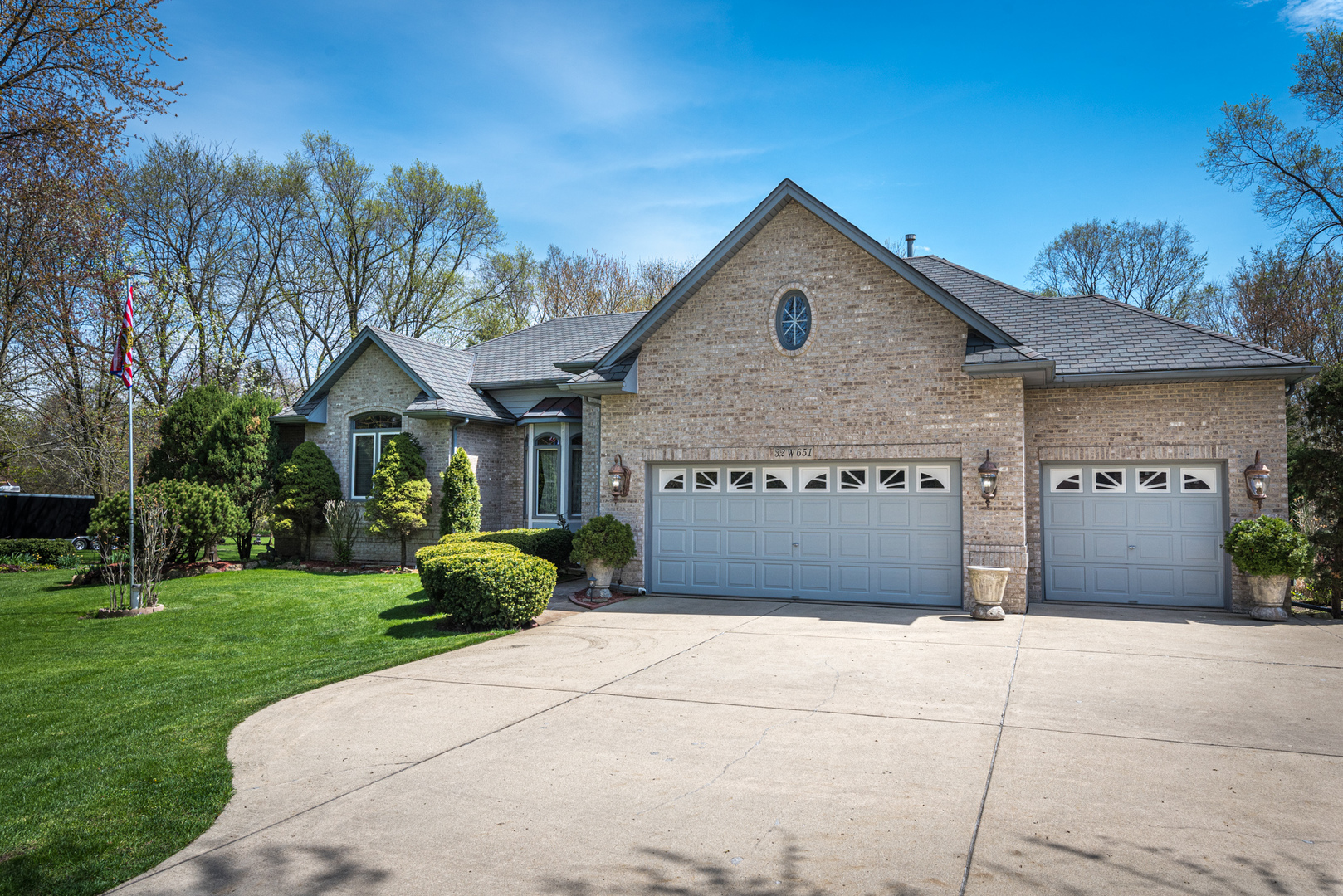 32W651 Oak Lawn Farm Road Wayne, IL 60184 - Photo 5 of 64