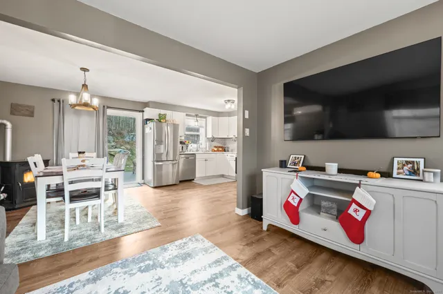 $329,000 | 107 Peck Road, Winchester, CT 06098