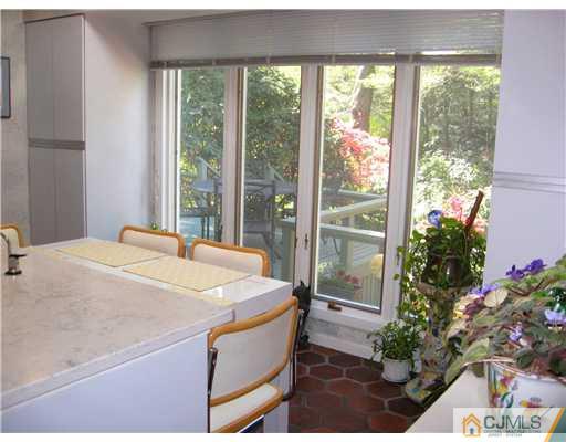 286 Dallas Road North Brunswick, NJ 08902 - Photo 7 of 10 Gallery Image 7