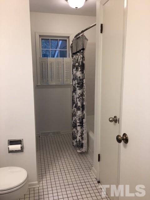 508 East Millbrook Road Raleigh, NC 27609 - Photo 14 of 19