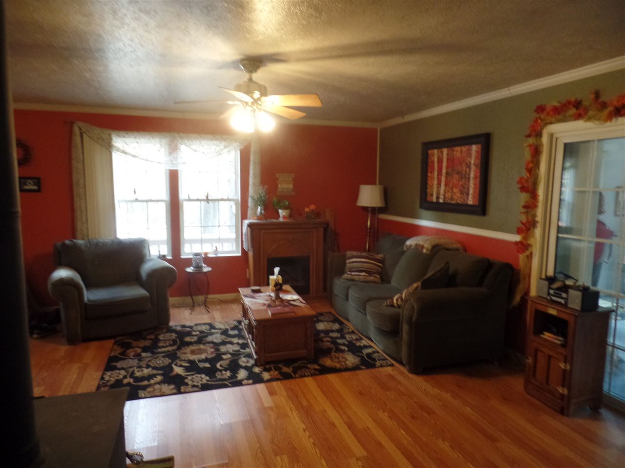 10122 East Dobson Road Bloomfield, IN 47424 - Photo 3 of 24