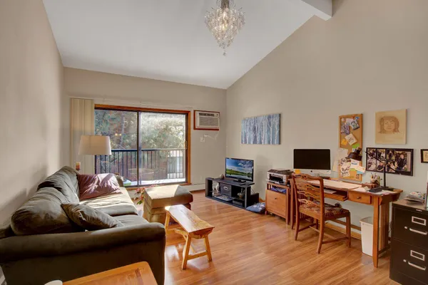$1,400 | 7300 York Avenue South, Unit 2063, Edina, MN 55435
