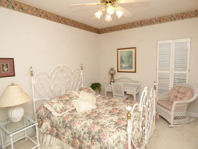 112 Dewitt Circle Daphne, AL 36526 - Photo 20 of 28 guest bed 3