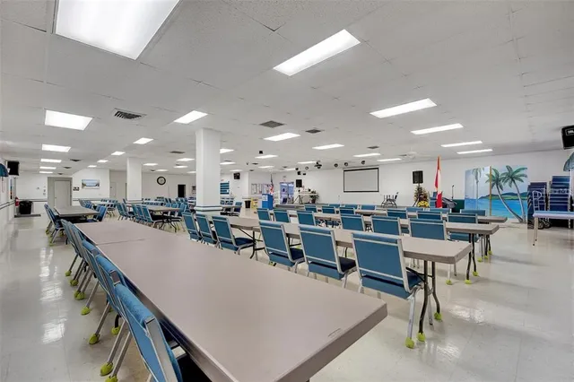 $125,000 | 5316 53rd Avenue East, Unit F21, Bradenton, FL 34203