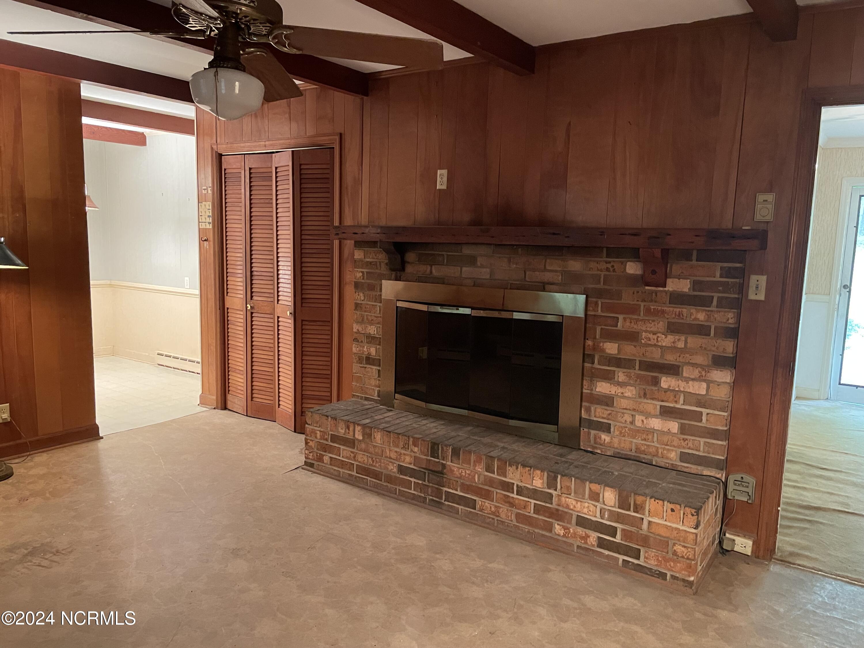 2592 Old Glendon Road Carthage, NC 28327 - Photo 9 of 23 Den