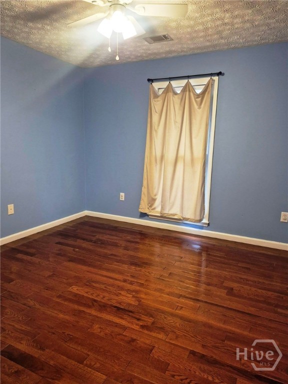 3807 Smithonia Road Comer, GA 30629 - Photo 17 of 39 Blue Bedroom