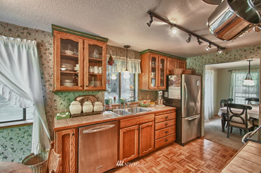12701 Banner Road Southeast Olalla, WA 98359 - Photo 8 of 16 Gallery Image 8