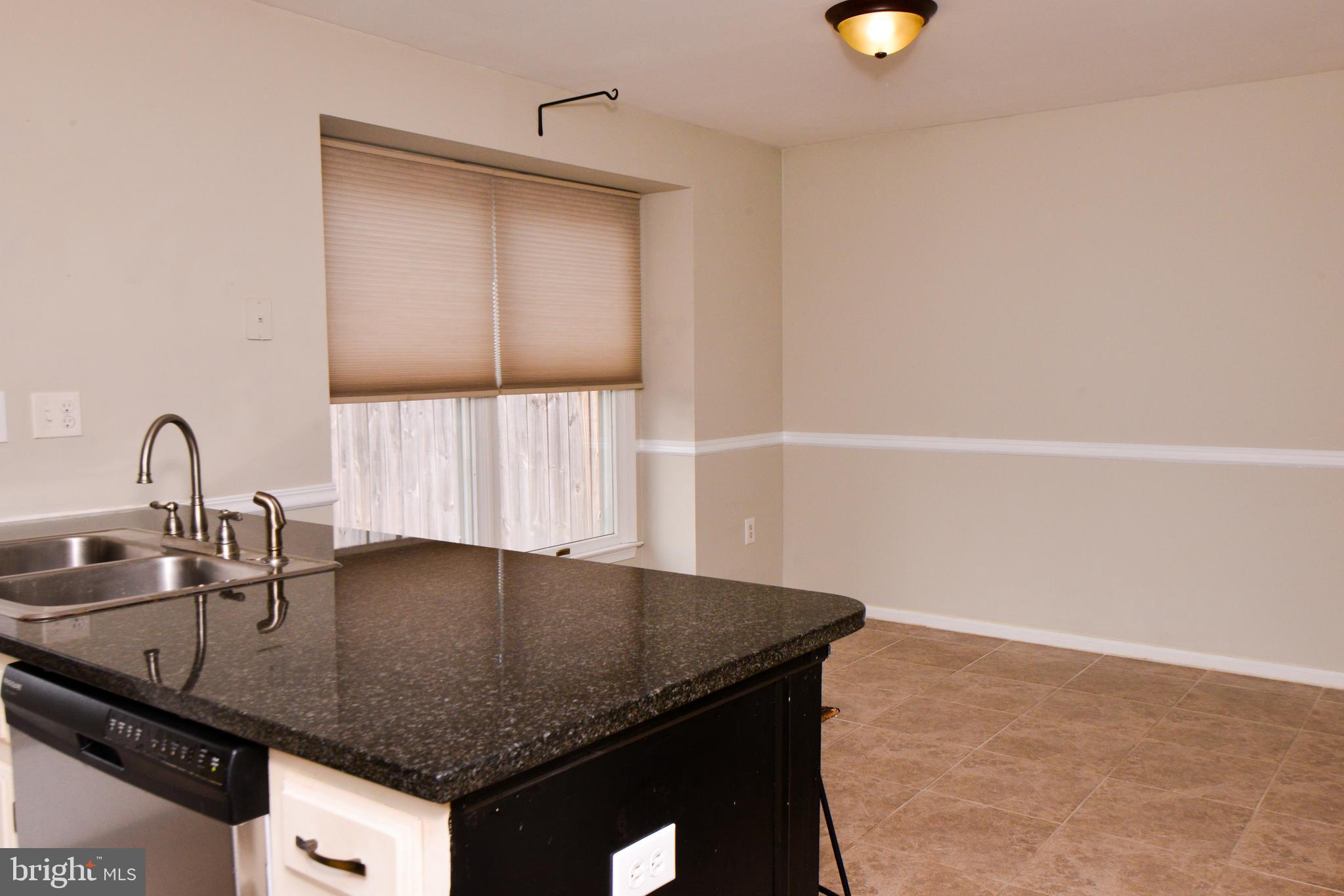 8013 Hollow Reed Court Frederick, MD 21701 - Photo 6 of 34 View of eat-in kitchen space.